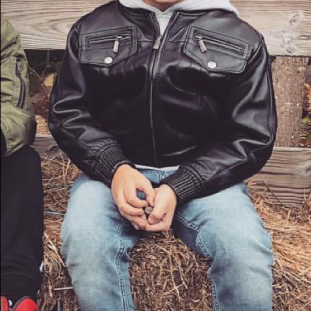 100 PERCENT REAL LEATHER - Picture 6 of 7